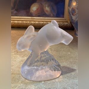 Elegant Frosted Glass Rabbit Sculpture